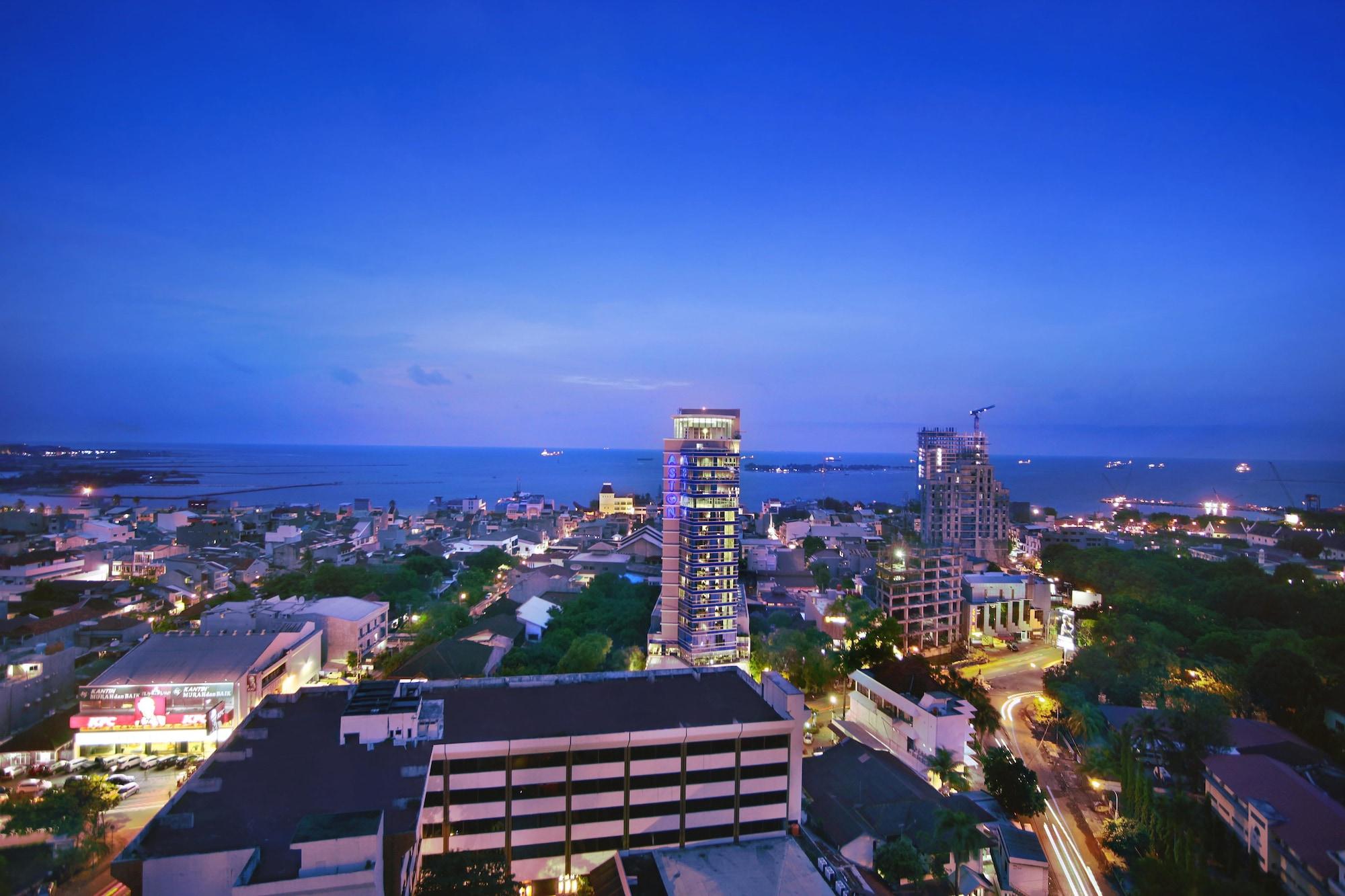 Aston Makassar Hotel & Convention Center Zewnętrze zdjęcie