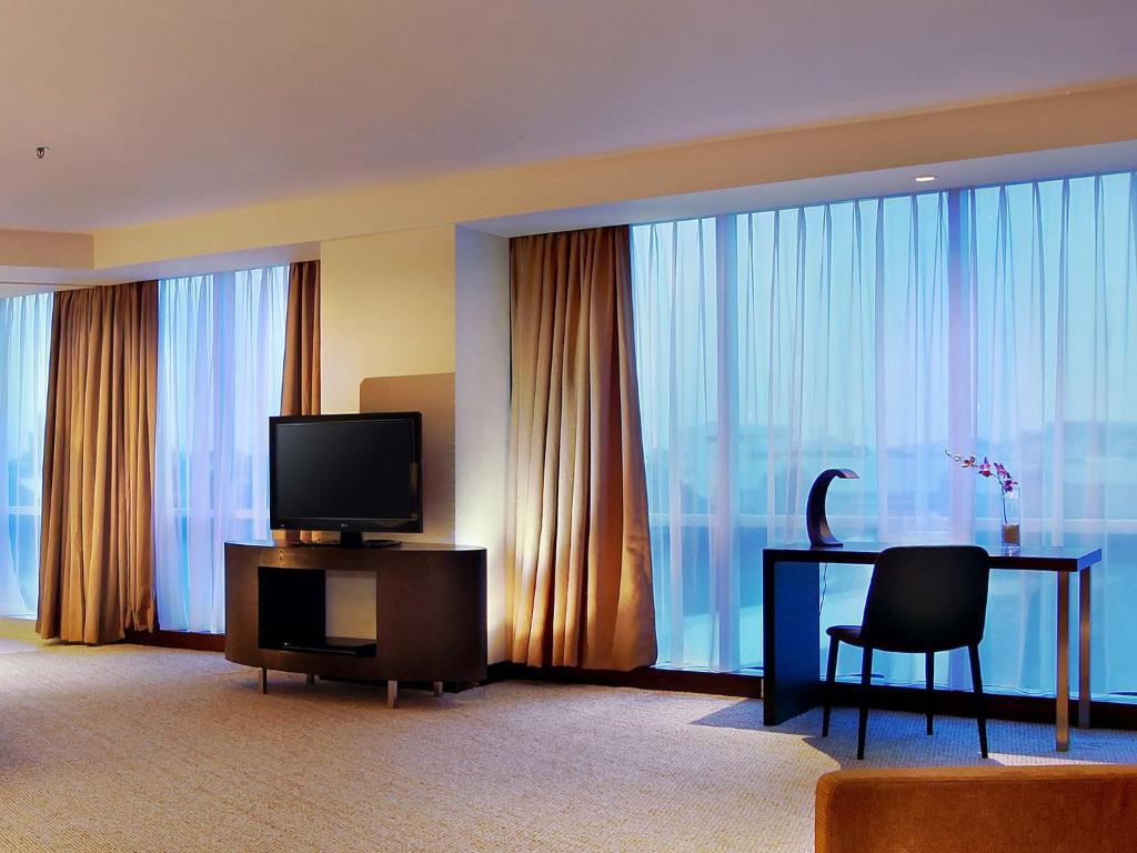 Aston Makassar Hotel & Convention Center Zewnętrze zdjęcie