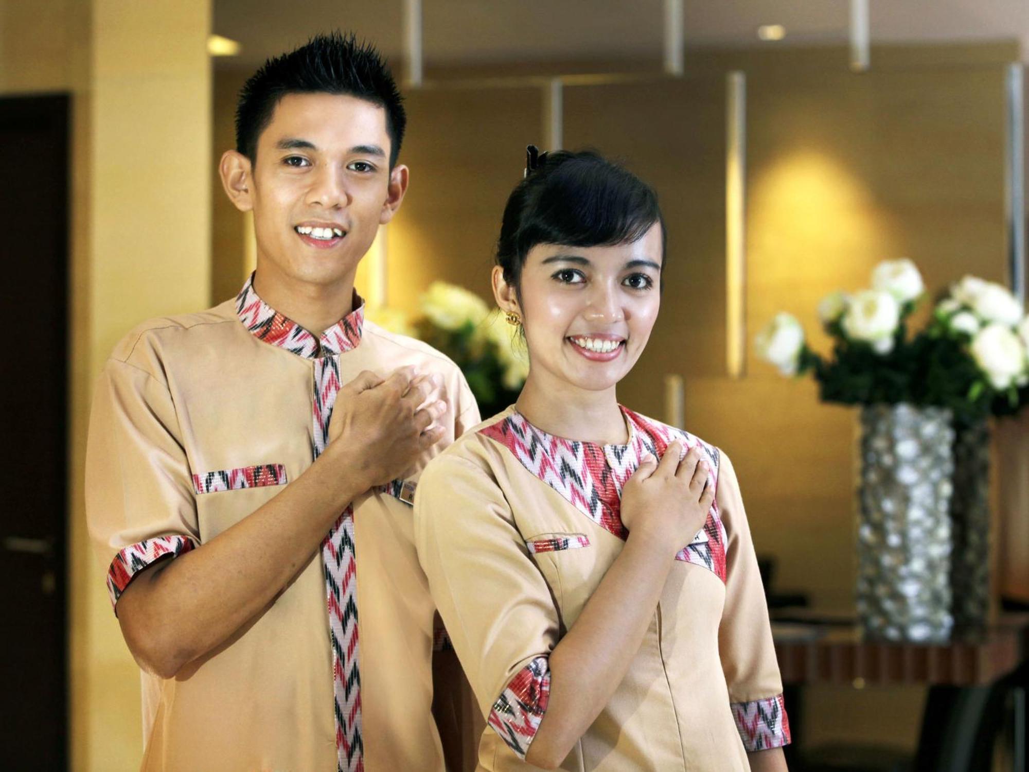 Aston Makassar Hotel & Convention Center Zewnętrze zdjęcie