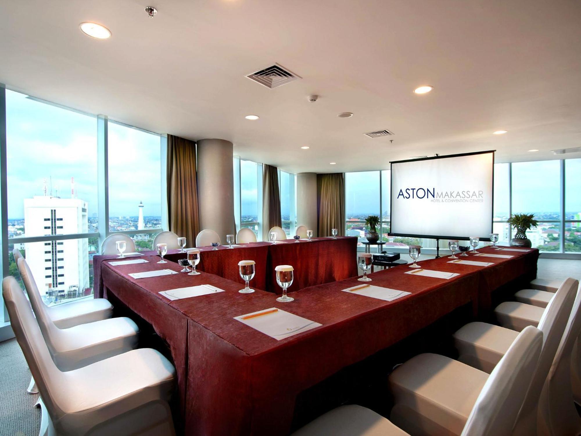 Aston Makassar Hotel & Convention Center Zewnętrze zdjęcie