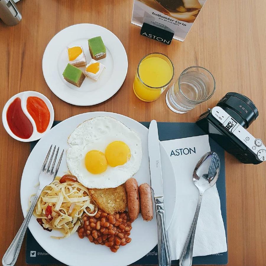 Aston Makassar Hotel & Convention Center Zewnętrze zdjęcie