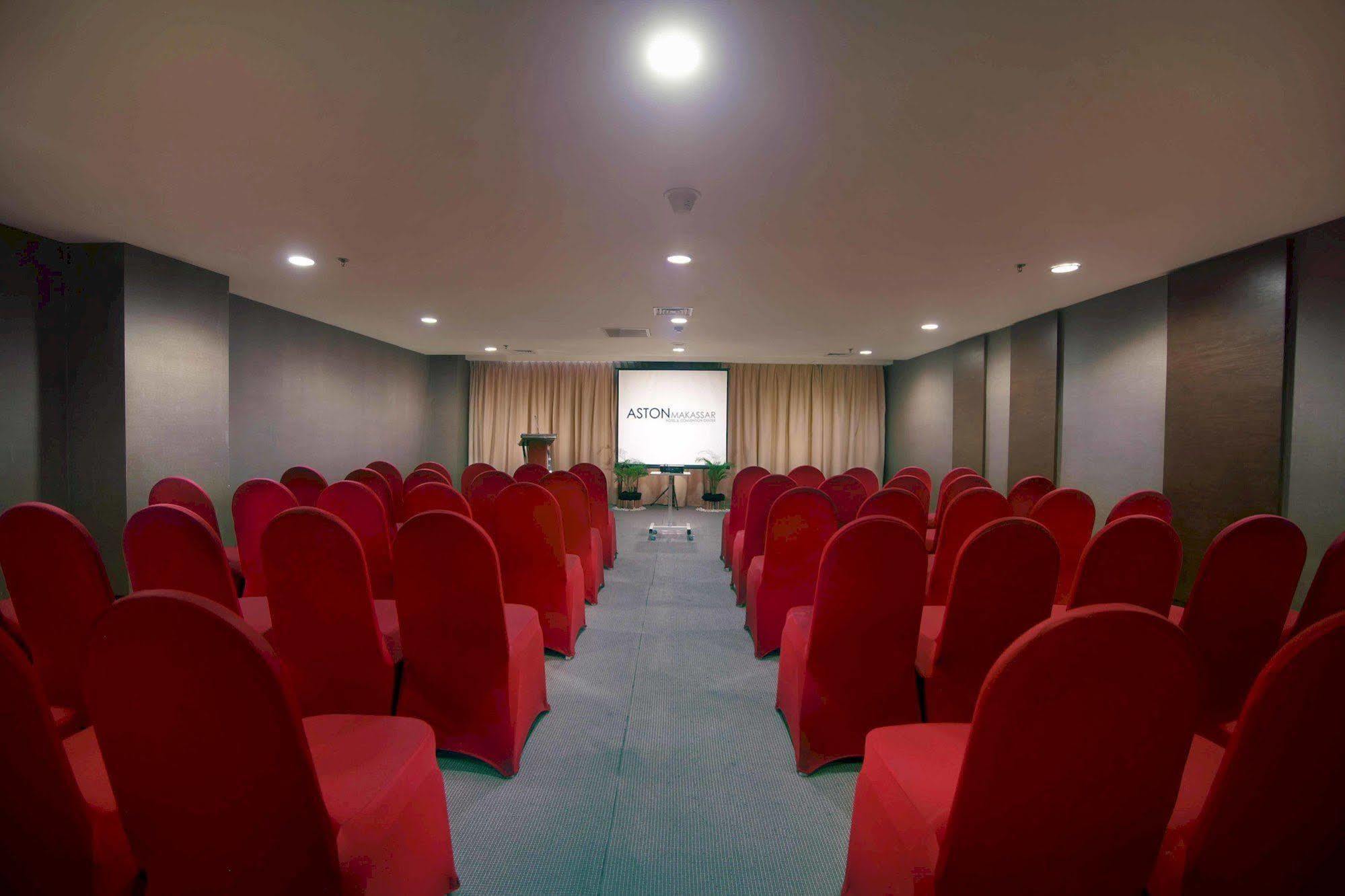 Aston Makassar Hotel & Convention Center Zewnętrze zdjęcie